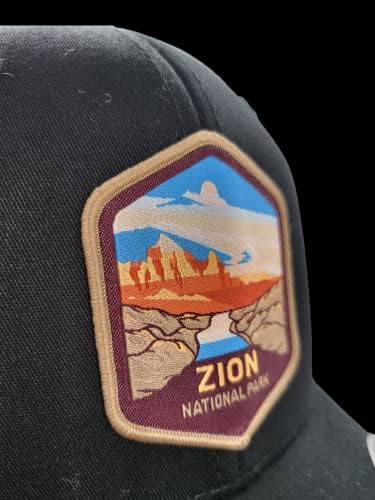 Zion opremljen FlexFit kapu sa Nacionalnim parkom tkanim flasterom
