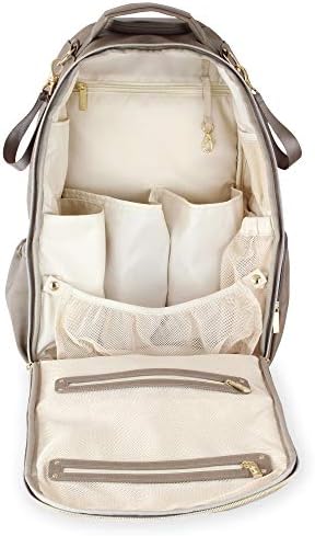 Itzy Ritzy– Boss ruksak Torba za pelene velikog kapaciteta sa džepovima za flaše, podlogom za presvlačenje, kopčama za kolica i udobnim naramenicama za ruksak, Vanilla Latte